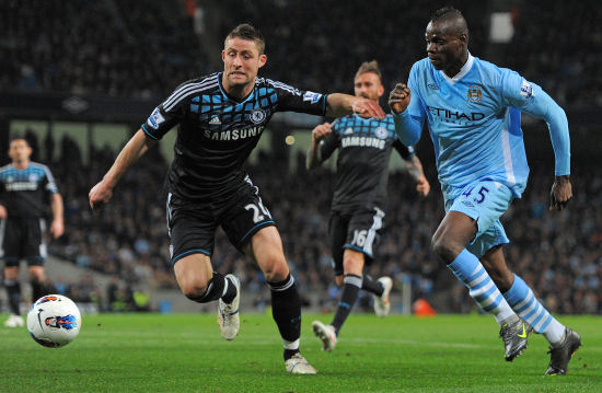 名运动员参, 名随队人员 名运动员参, 名随队人员